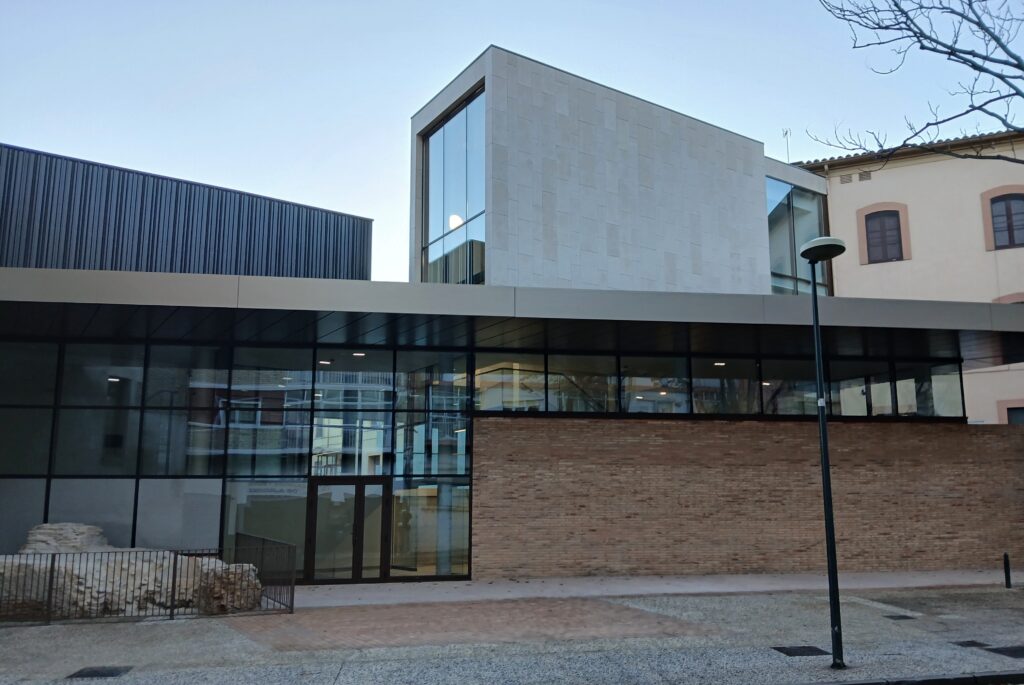 Albergue municipal Cuartel de San Agustín de Zaragoza